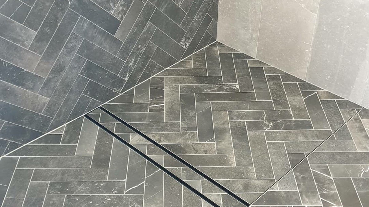 A real tiled bathroom by Axent Tiling