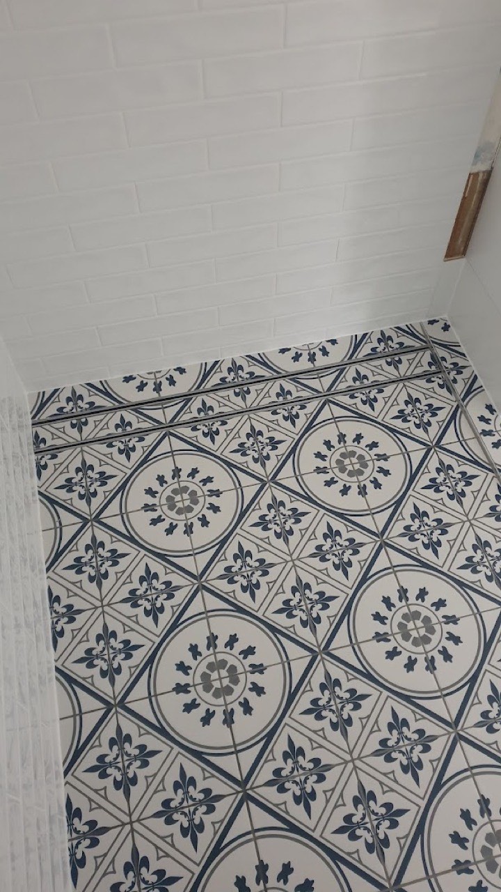 Real tiling work by Axent Tiling – bathrooms, splashbacks, floor & wall tiling