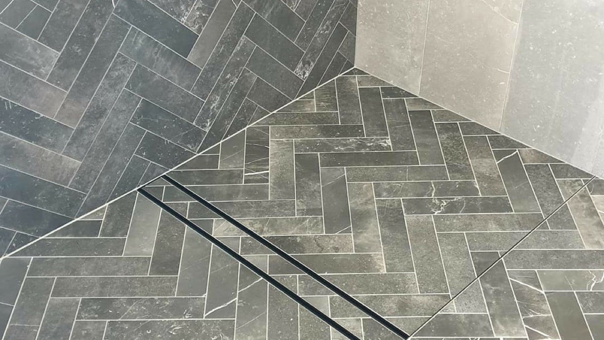 Real tiling work by Axent Tiling – bathrooms, splashbacks, floor & wall tiling