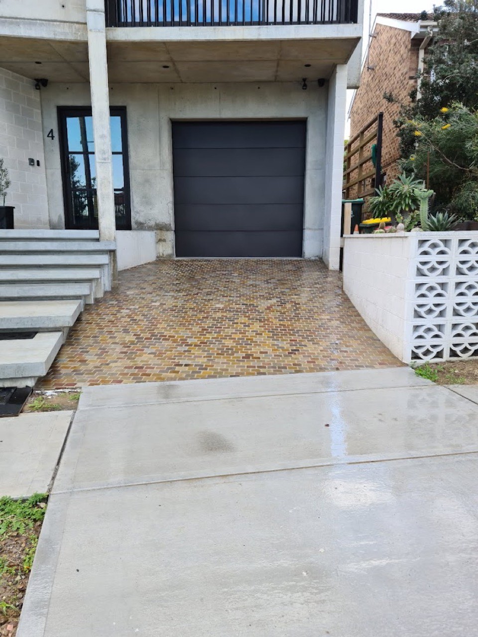 Real tiling work by Axent Tiling – bathrooms, splashbacks, floor & wall tiling