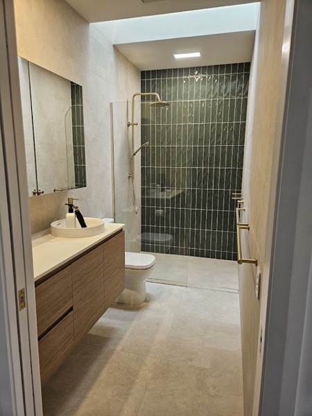 Real tiling work by Axent Tiling – bathrooms, splashbacks, floor & wall tiling