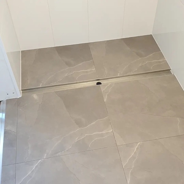 Real tiling work by Axent Tiling – bathrooms, splashbacks, floor & wall tiling