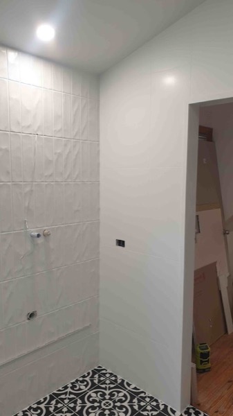 Real tiling work by Axent Tiling – bathrooms, splashbacks, floor & wall tiling