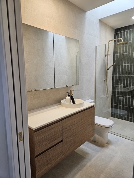 Real tiling work by Axent Tiling – bathrooms, splashbacks, floor & wall tiling