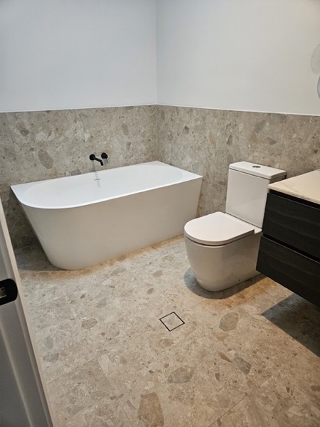 Real tiling work by Axent Tiling – bathrooms, splashbacks, floor & wall tiling