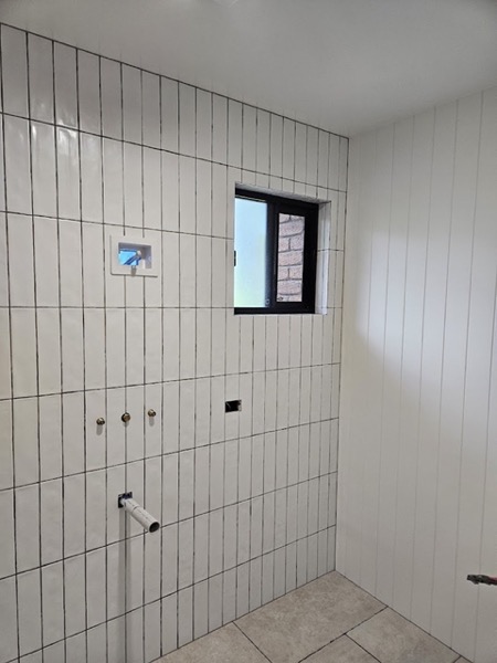 Real tiling work by Axent Tiling – bathrooms, splashbacks, floor & wall tiling