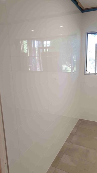 Real tiling work by Axent Tiling – bathrooms, splashbacks, floor & wall tiling