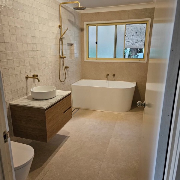 Real tiling work by Axent Tiling – bathrooms, splashbacks, floor & wall tiling